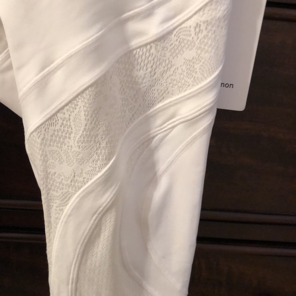 Lululemon wunder under lace NWT - Picture 2 of 5